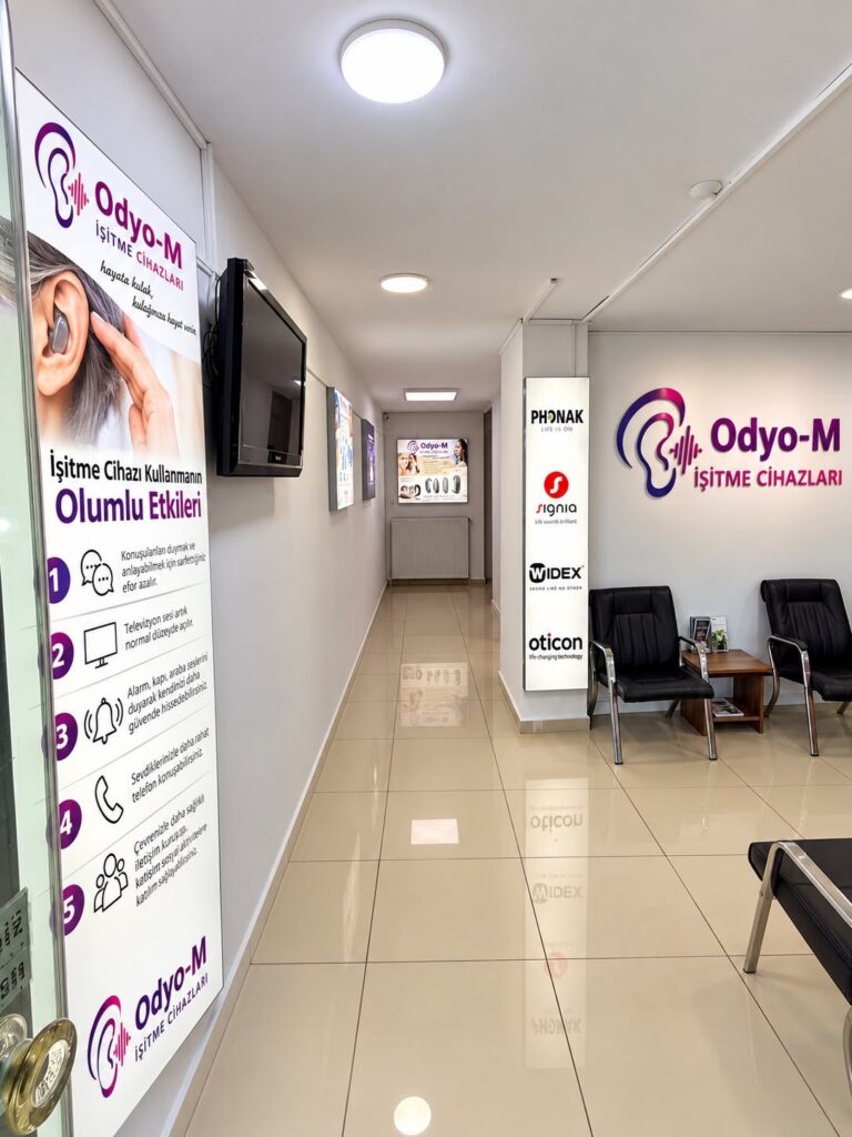 Odyo-M işitme merkezinin iç mekânı ve koridoru